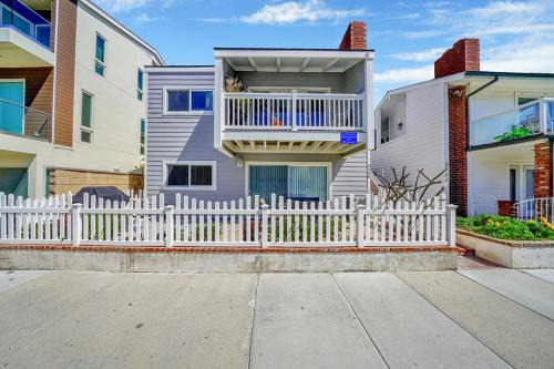 Santa Ana Heights House | 5408 Seashore Dr A