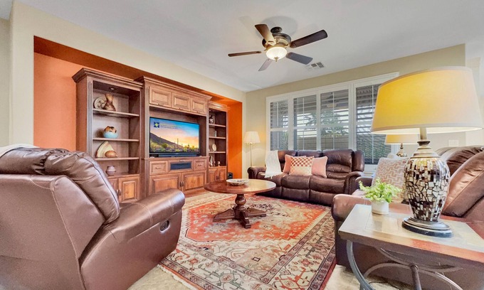 Eloy House | 55+ Golf Community Amenities Galore Casa Grande