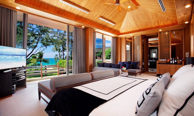 Khok Kloi Apartment | 5BR Beachfront Pool Villa