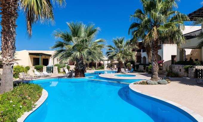 Panormos Apartment | 5m walk to sandy beach, restaurants & shops!