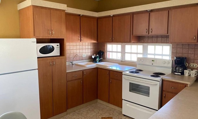 Isabela Apartment | 5mins to the beach. 2nd Floor Tropical Vacation Home