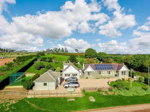 Glenisla House | 6 Bed in St Andrews 89572