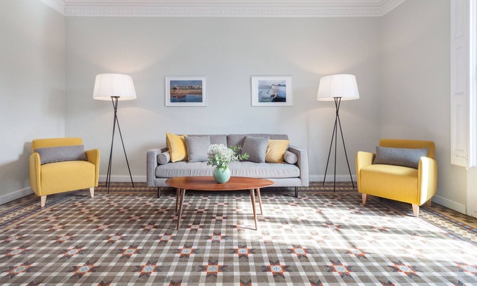 Ciutat Vella Apartment | 6 bedrooms and high standing in Plaza Cat * Bcn *