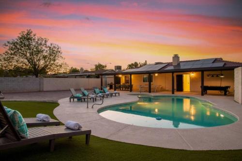 North Las Vegas House | 6 BR Oasis with Pool, Pickle Ball, Golf & More!