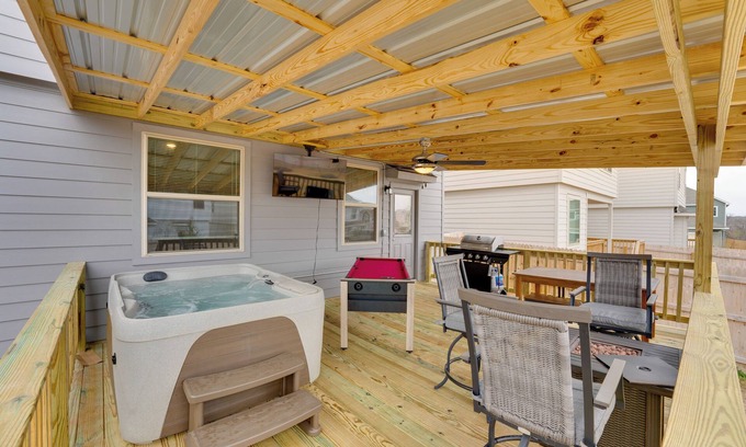 West San Antonio House | 6 Mi to AFB: Pool & Hot Tub Haven w/Game Room