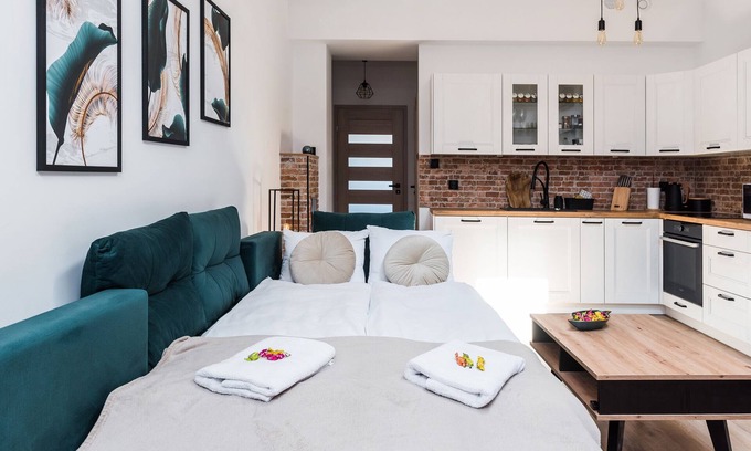 Stradom Apartment | 6-person apartment with a beautiful view of the Wawel Royal Castle