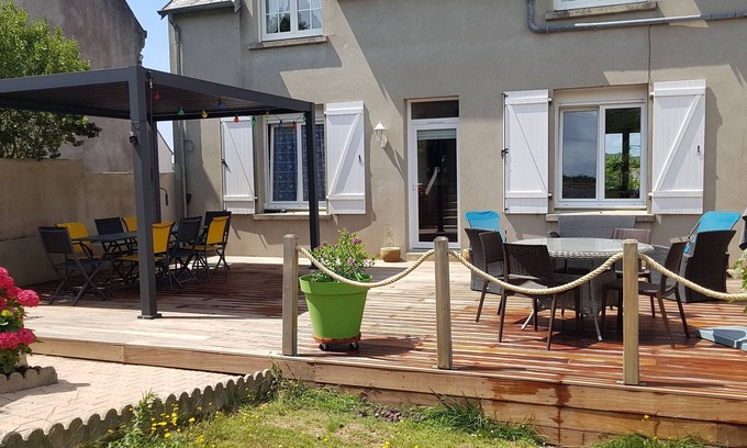 Crozon House | 600m from Morgat beach 5 bedrooms, sleeps 10, 60m² south-facing terrace!