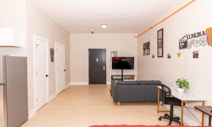 Albany Apartment | 610D) Spacious Studio | Downtown