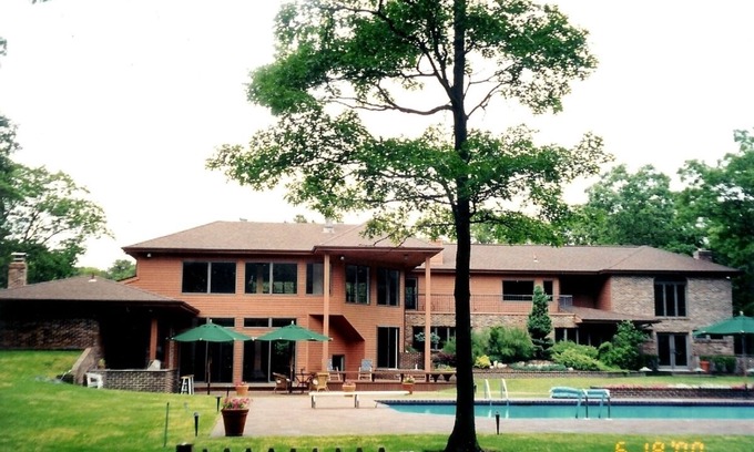 Hampton Bays House | 6500 Sq. Ft. Country Estate