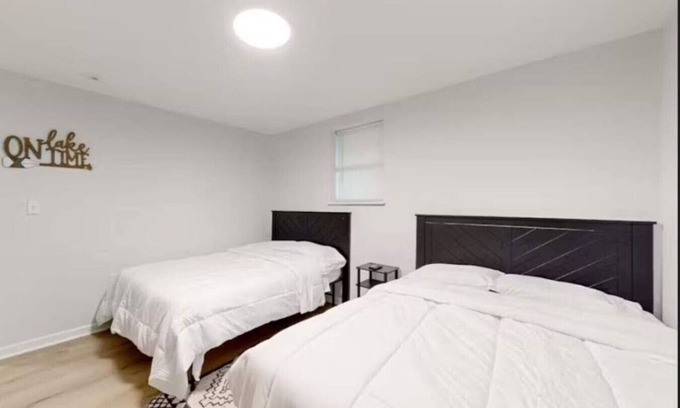 Lake Ariel Apartment | 6BD Luxe Cabin - Pool, Game Room, Golf & More!