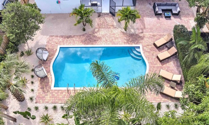 Hollywood House | ~6BR Modern Villa in The Heart of Hollywood~