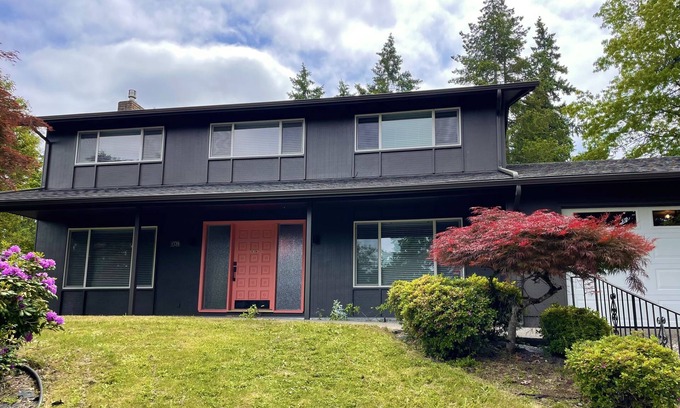Friendly House | 6BR-Spacious-Bright-Modern