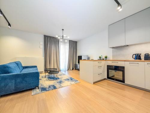 Srodmiescie Apartment | 6th Floor Studio with the River View by BookingHost