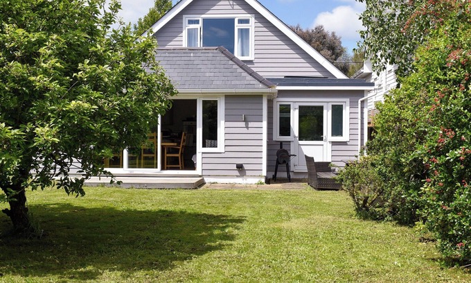 Bembridge Cottage | 7 bedroom accommodation in Bembridge