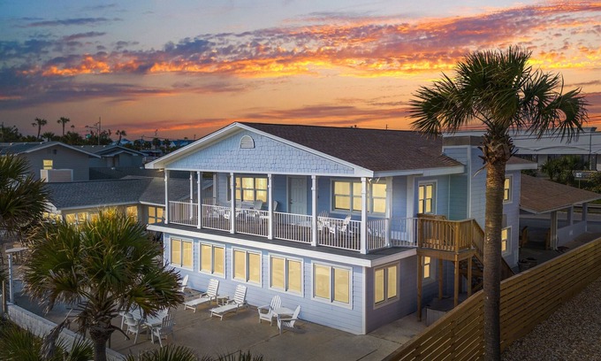 Bahama Beach House | 7 Br Gulf Front Beach Home. Family Friendly and affordable. Pets Considered.