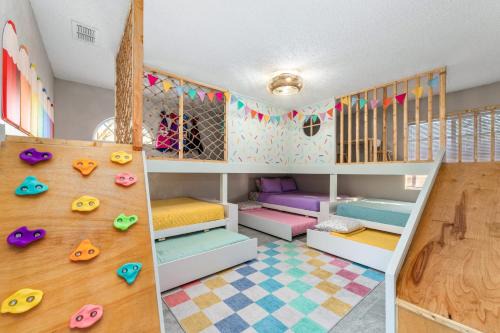 Port Tampa City House | 7 BR Heated Pool, Game Room, Theater, Sleeps 25