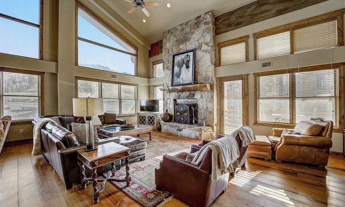 Deer Valley House | 7 Condos, Ski-in/Ski-Out + Hot Tubs | Sleeps 30 | Mont Cervin by AvantStay