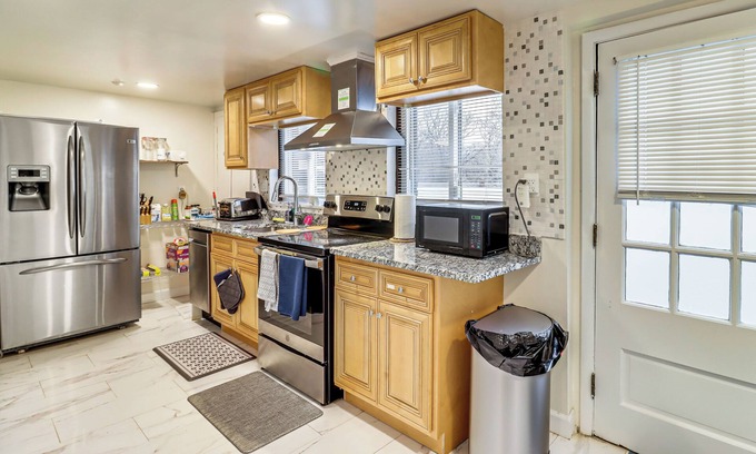 Hillandale Apartment | 7 Mi to DC: Charming Apartment in Silver Spring!