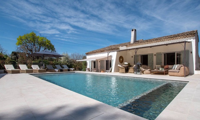Valbonne Villa | 7 min walk from Valbonne village. Full AC & recently renovated, with pool.