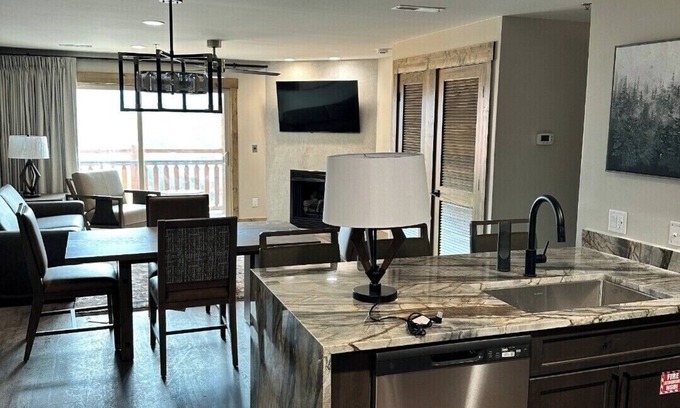 Gatlinburg Villa | 7-Nights in a 1 BR Villa in Gatlinburg w/FREE Water Park Access