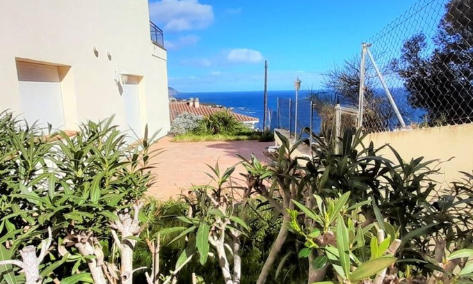 Llanca Apartment | 70 m² Apartment ∙ 2 bedrooms ∙ 6 guests