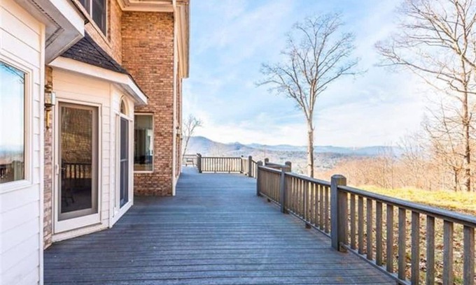 Skyland House | 70% Off Next Weekend! Buy Now!