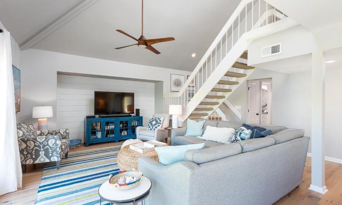 Spinnaker Beachhouses House | 721 Spinnaker Beach House