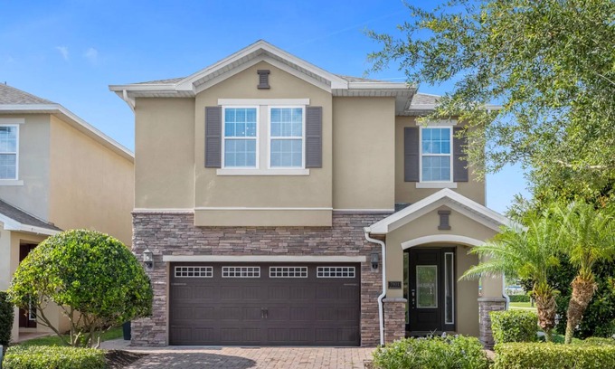 West Kissimmee House | 7601/03 Side-by-Side Villas 15BR 14BA Pools+Games