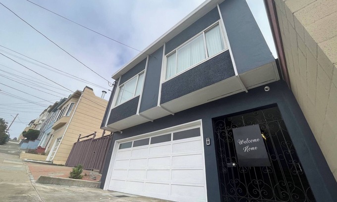 Excelsior House | 773 Spacious 5-bedroom house in beautiful San Francisco with WiFi