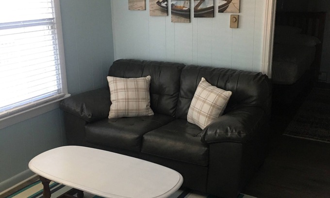 Old Orchard Beach Apartment | 7C -Convenient & Carefree-Sand in 60 Seconds -Huge Patio-Parking for 2 Cars