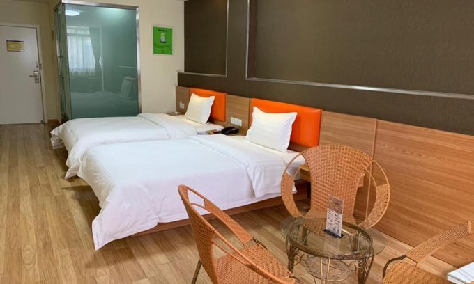 Fuyang Hotel | 7Days Inn Yingshang LAN-STAR building materials market