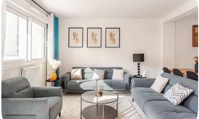 Sarcelles House | 8-bedroom house