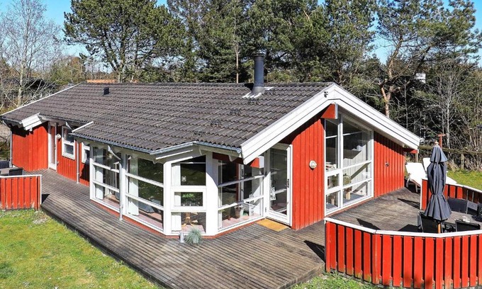 Hou House | 8 person holiday home in Hals