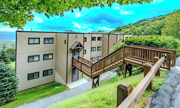 Sugar Mountain Condo | 811-Sugar Ski Premium Two Bed Two Bath First Floor Unit