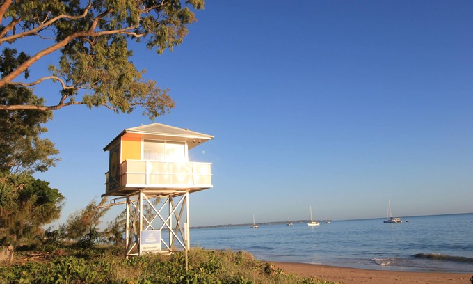 Torquay Apartment | 85 on Cypress - Beachside luxury upstairs apartment