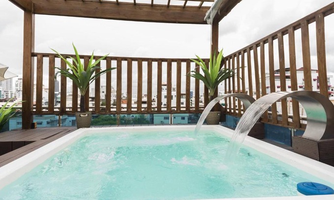 Santo Domingo Apartment | 8bdr Penthouse With Private Rooftop Jacuzzi