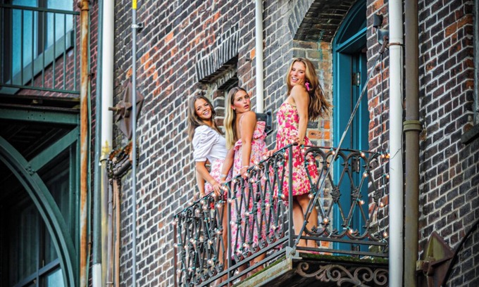 Savannah Condo | 9 beauty bars, Photo booth, Karaoke-Girls Getaway steps away from River Street