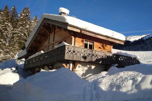 Les Prodains Ski Chalet | 9-Bed Chalet with Easy Access to Avoriaz 1800
