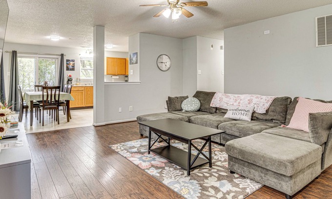 West Newton House | 9 Mi to Downtown Indianapolis: Quiet Home w/Yard