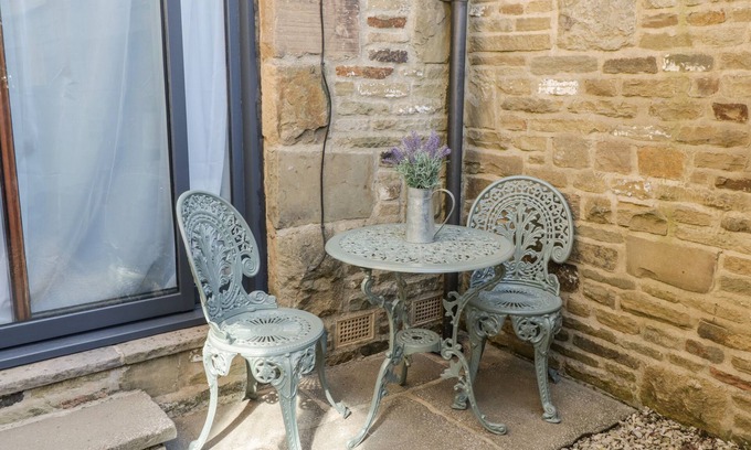 Skipton Cottage | 9 Navigation Square