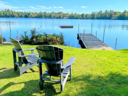 Whitefield House | 91WR Lake vibes and views at this waterfront home in the the White Mountains! Rest, relax, explore!