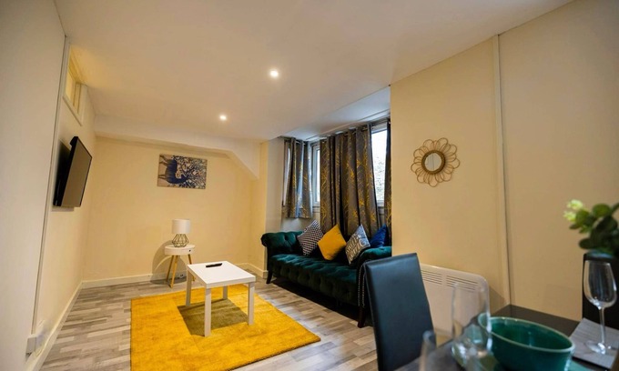 Deptford Apartment | A 3 Bedroom Spacious Property in Deptford London