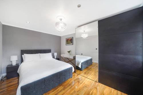Tower Hamlets Apartment | A beautiful stylish 2 Bedroom Apartment -City of London