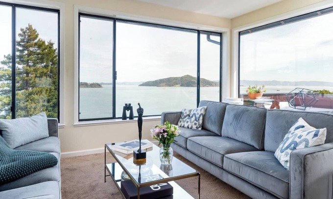 Sausalito Apartment | A Bird’s Eye View – A Blink to the City - A Break in Marin