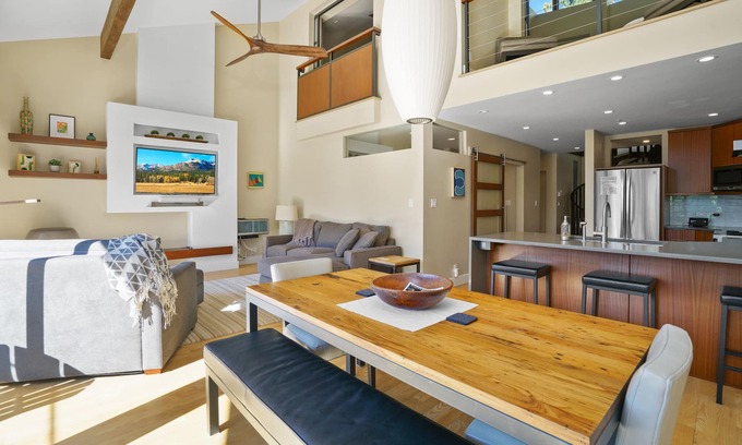 Purgatory House | A/C, Luxury Condo, High-Speed Internet!