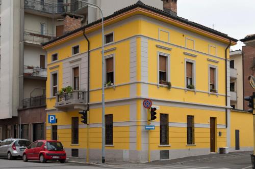 Cremona Apartment | A casa di Anna, elegant flat in Cremona