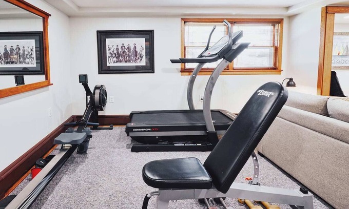 Sheridan Apartment | A comfortable two-bedroom, one-bathroom private apartment with two private entries on the LOWER LEVEL of a lovely ranch-style home on the banks of picturesque Little Goose Creek.