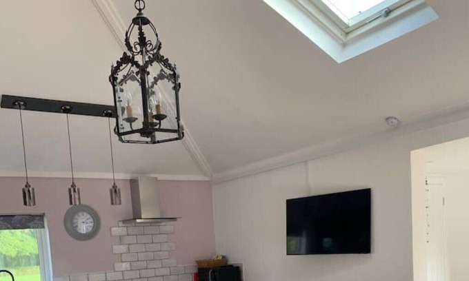 Bradninch Apartment | A cosy annex in rural East Devon with an array of attractions