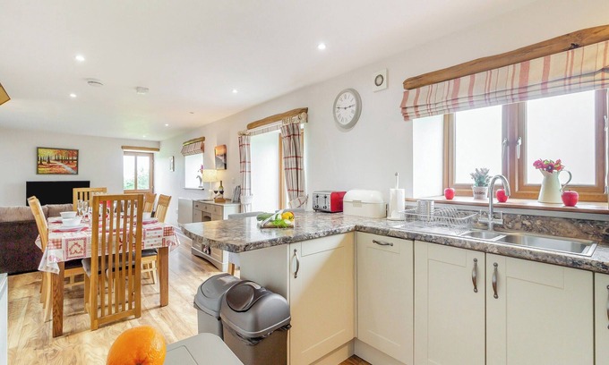 Llancarfan Cottage | A gem in the Welsh countryside.