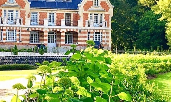 Dury House | A guesthouse at the castle in the heart of the Artois countryside